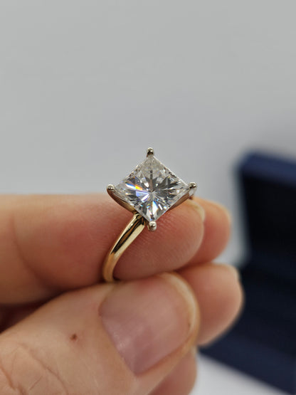 14k Gold Diamond Ring