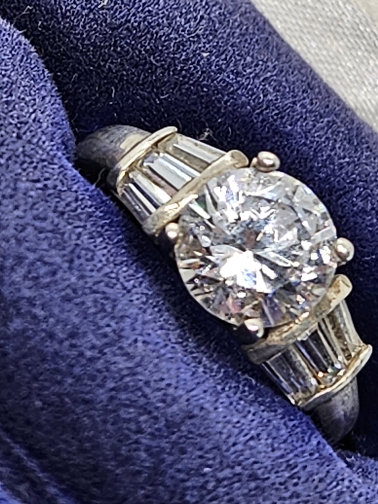 925 Sterling Silver Ring with round Fashion Diamond