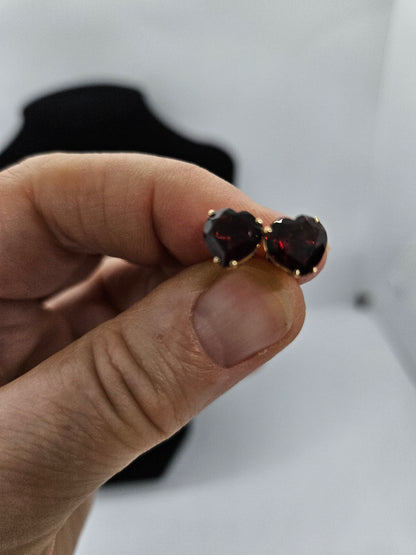 Gold Garnet Earring and Necklace.