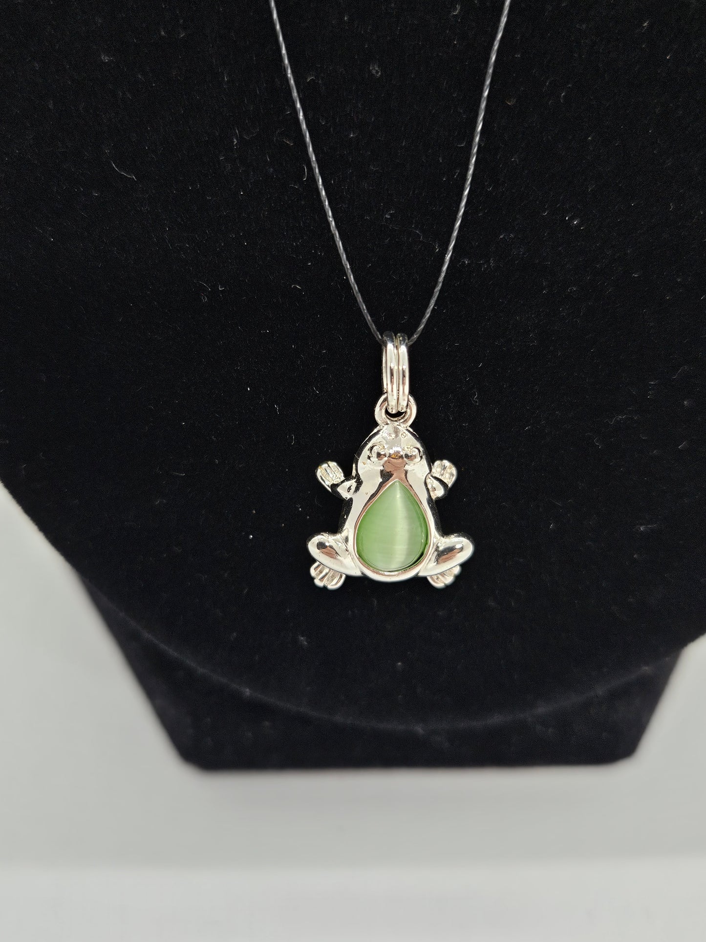 925 Sterling Silver Frog Pendant
