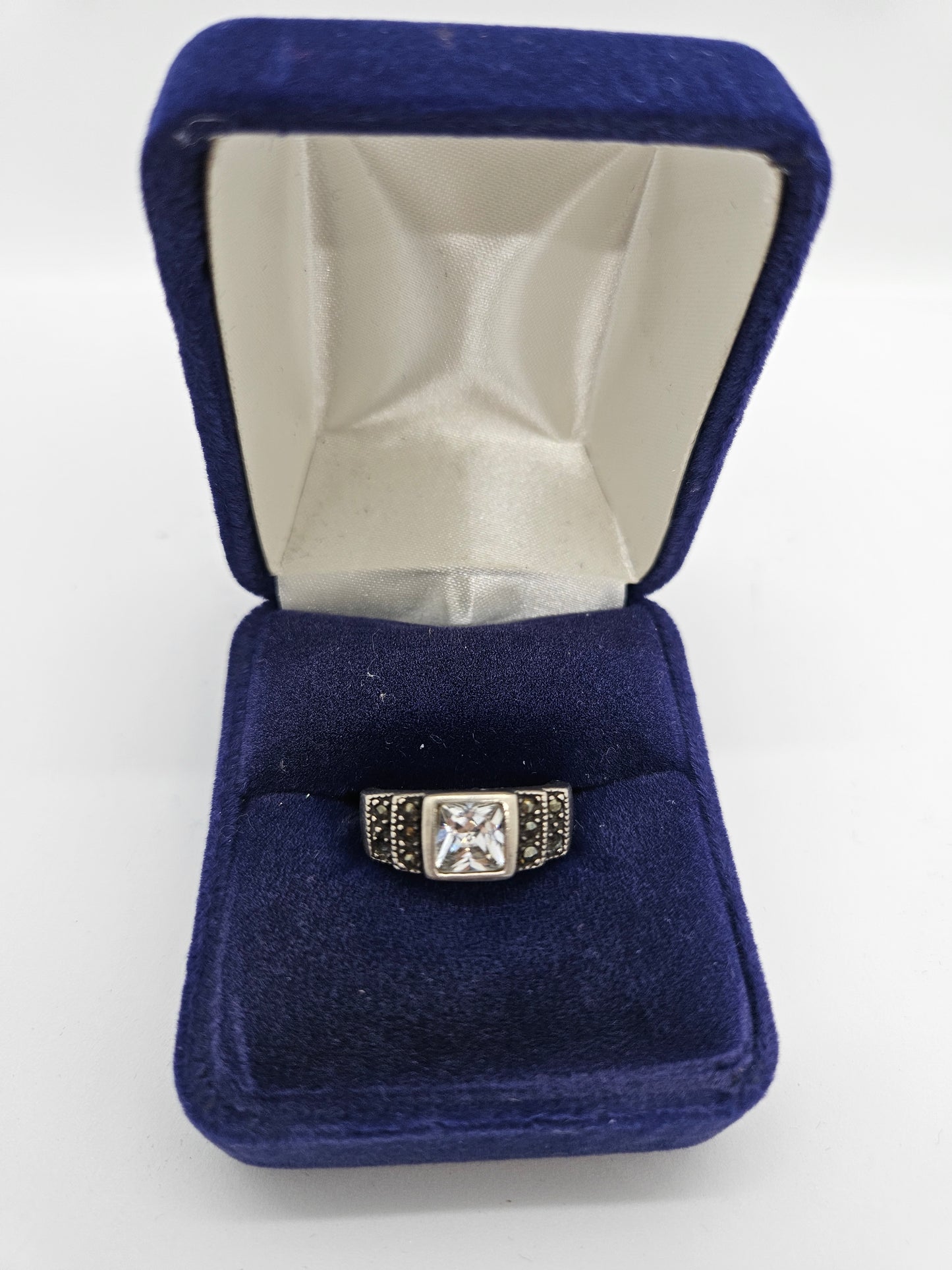 925 Sterling Silver Ring with Fashion Diamond